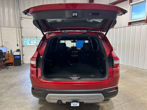Certified 2025 Honda Pilot TrailSport image 22