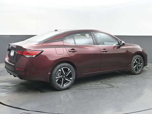 New 2025 Nissan Sentra SV w/ All-Weather Package image 7