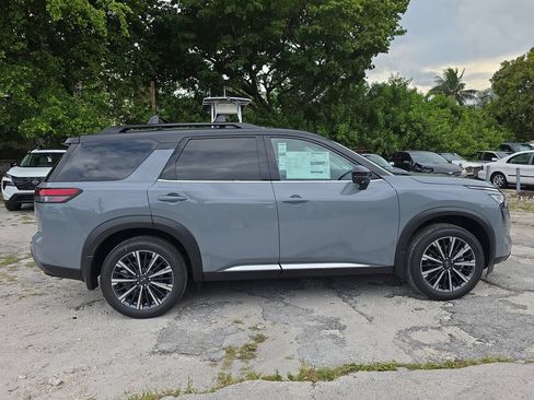New 2026 Nissan Pathfinder Platinum AWD/4WD image 8