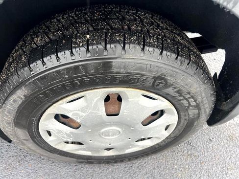 Used 2013 Ford Transit Connect XLT image 25