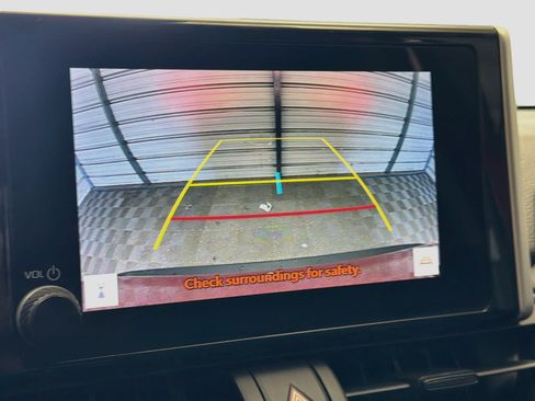 Used 2025 Toyota RAV4 XLE FWD image 16