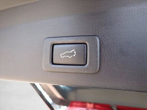 Used 2019 Subaru Ascent Limited AWD/4WD image 9