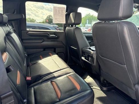 Used 2024 GMC Sierra 2500 AT4 AWD/4WD image 11