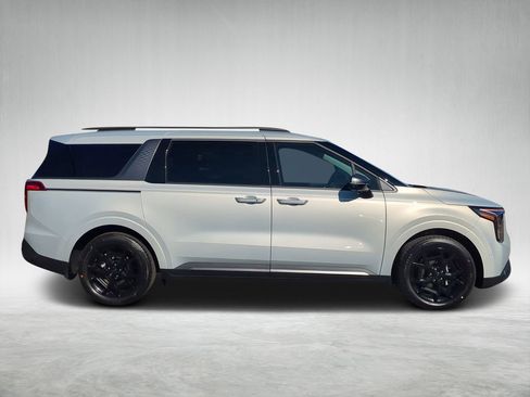 New 2026 Kia Carnival SX image 2