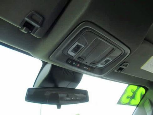 Used 2023 GMC Sierra 1500 Elevation image 25