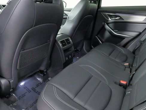 Used 2025 Jaguar F-PACE R-Dynamic S image 44