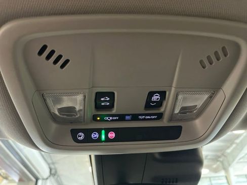 Used 2024 Chevrolet Malibu LT FWD image 22
