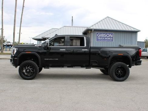 Used 2024 GMC Sierra 3500 Denali w/ Denali Reserve Package image 6