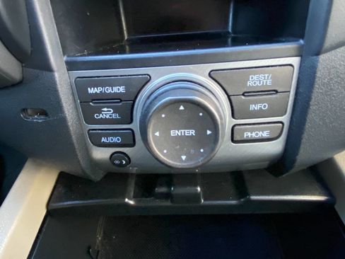 Used 2012 Honda Pilot Touring image 32