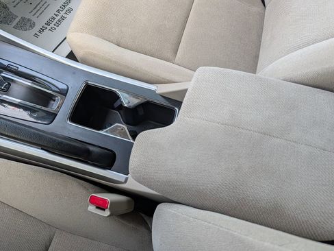 Used 2013 Honda Accord LX image 17