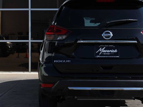 Used 2019 Nissan Rogue S AWD/4WD image 45