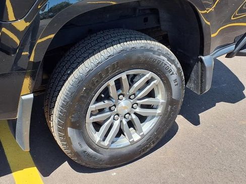 Used 2024 Chevrolet Colorado LT w/ LT Convenience Package II AWD/4WD image 28
