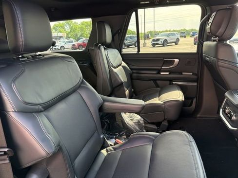 New 2026 Ford Expedition Max Platinum AWD/4WD image 23