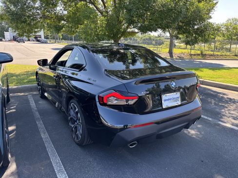 Used 2025 BMW 230i xDrive Coupe w/ Premium Package AWD/4WD image 7