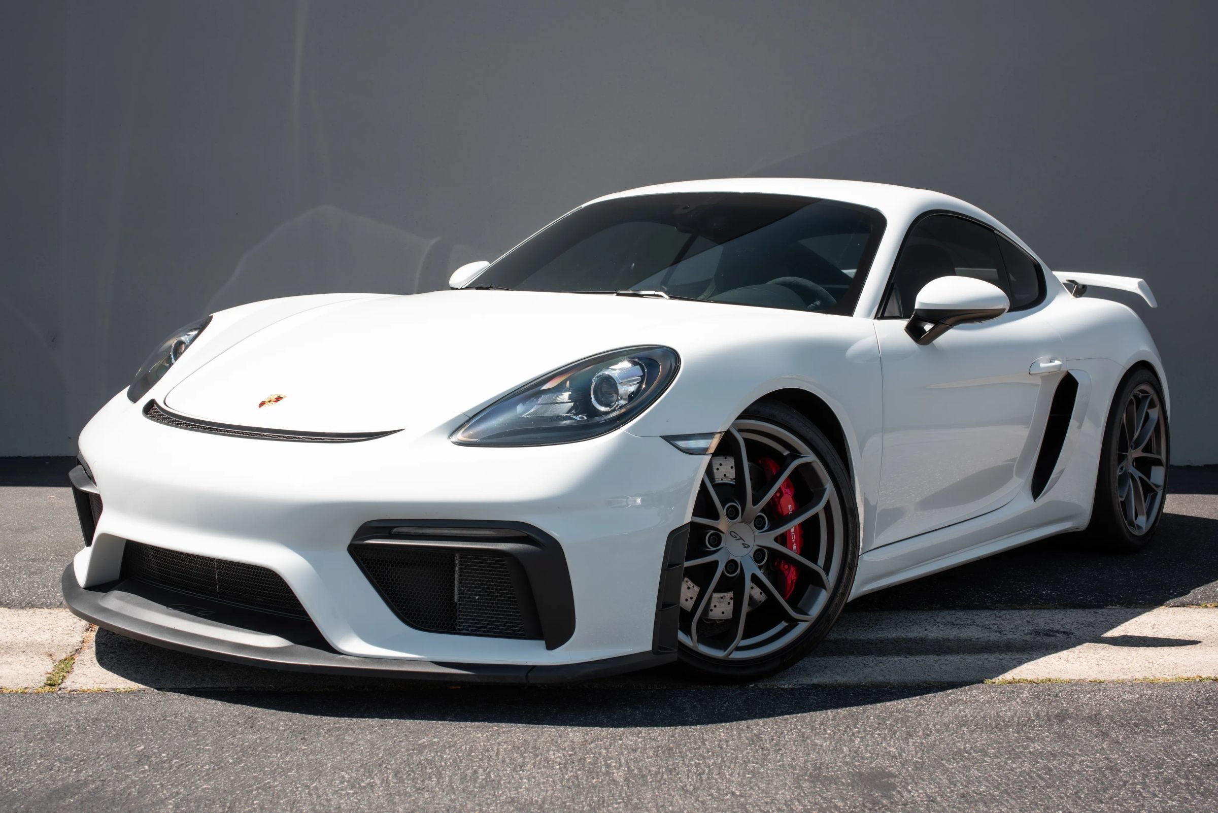 Used 2020 Porsche 718 Cayman GT4 RWD image 1