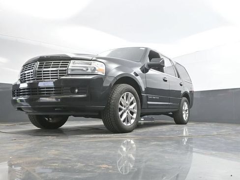 Used 2013 Lincoln Navigator 4WD w/ HD Trailer Tow Pkg image 47