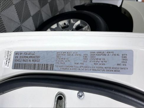 Used 2021 RAM 2500 Laramie w/ Snow Chief Group AWD/4WD image 41