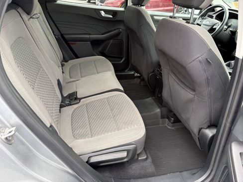 Used 2021 Ford Escape SE w/ Convenience Package FWD image 11