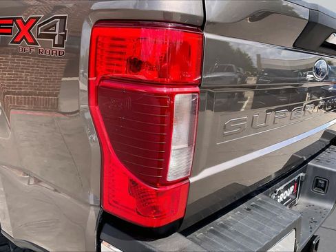 Used 2021 Ford F250 Lariat w/ Lariat Value Package AWD/4WD image 28