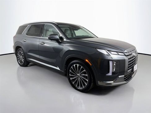 Used 2023 Hyundai Palisade Calligraphy AWD/4WD image 3