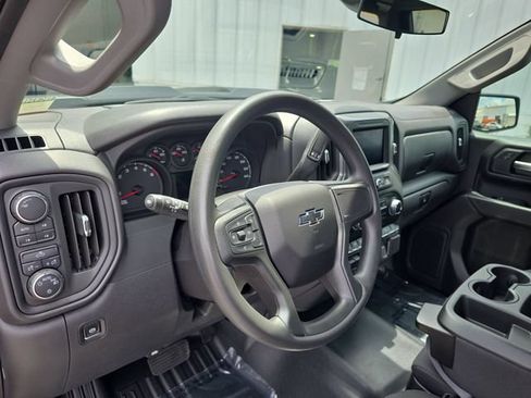 Used 2025 Chevrolet Silverado 1500 Custom Trail Boss AWD/4WD image 17