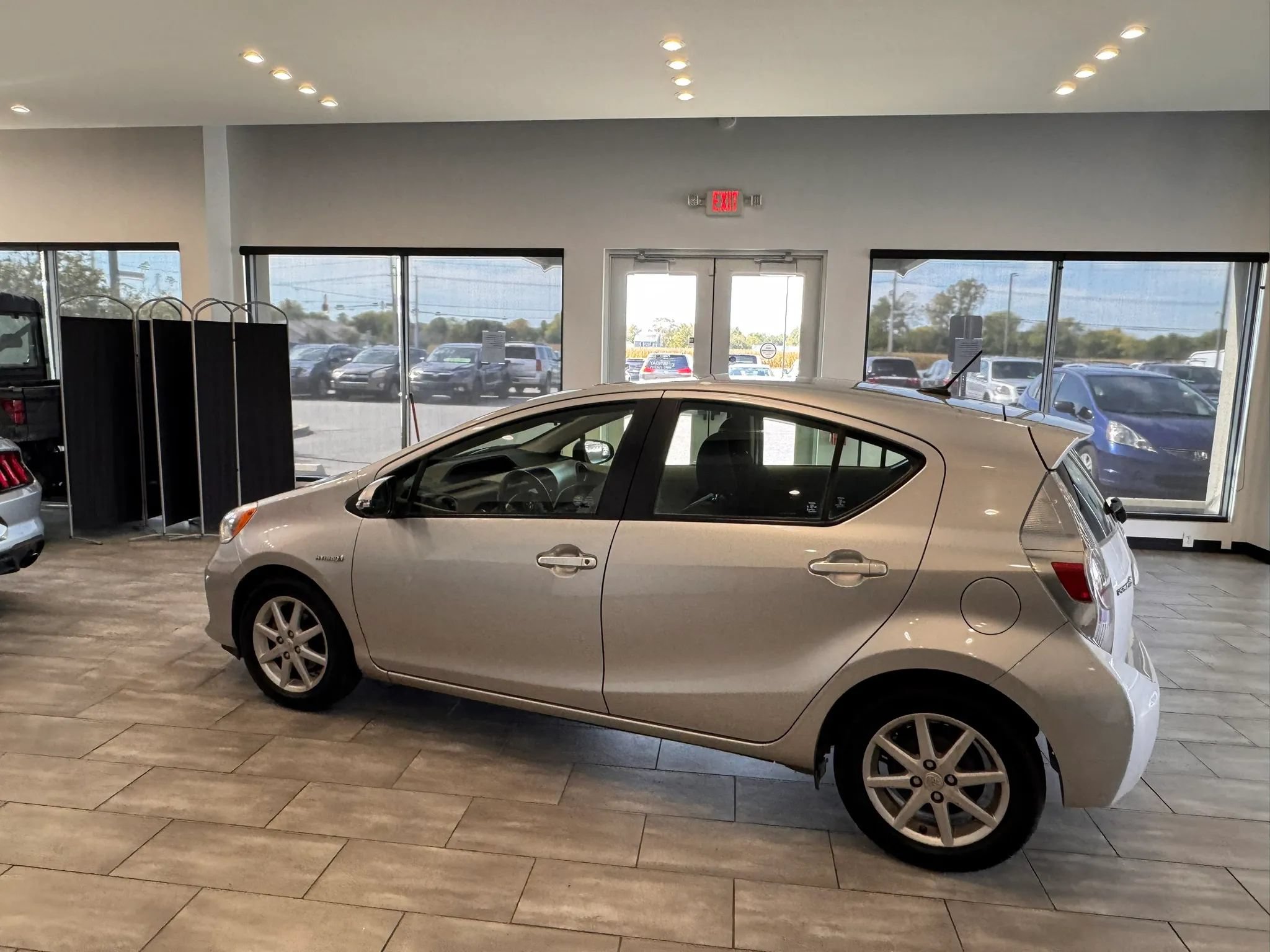 Used 2012 Toyota Prius C Three FWD image 10