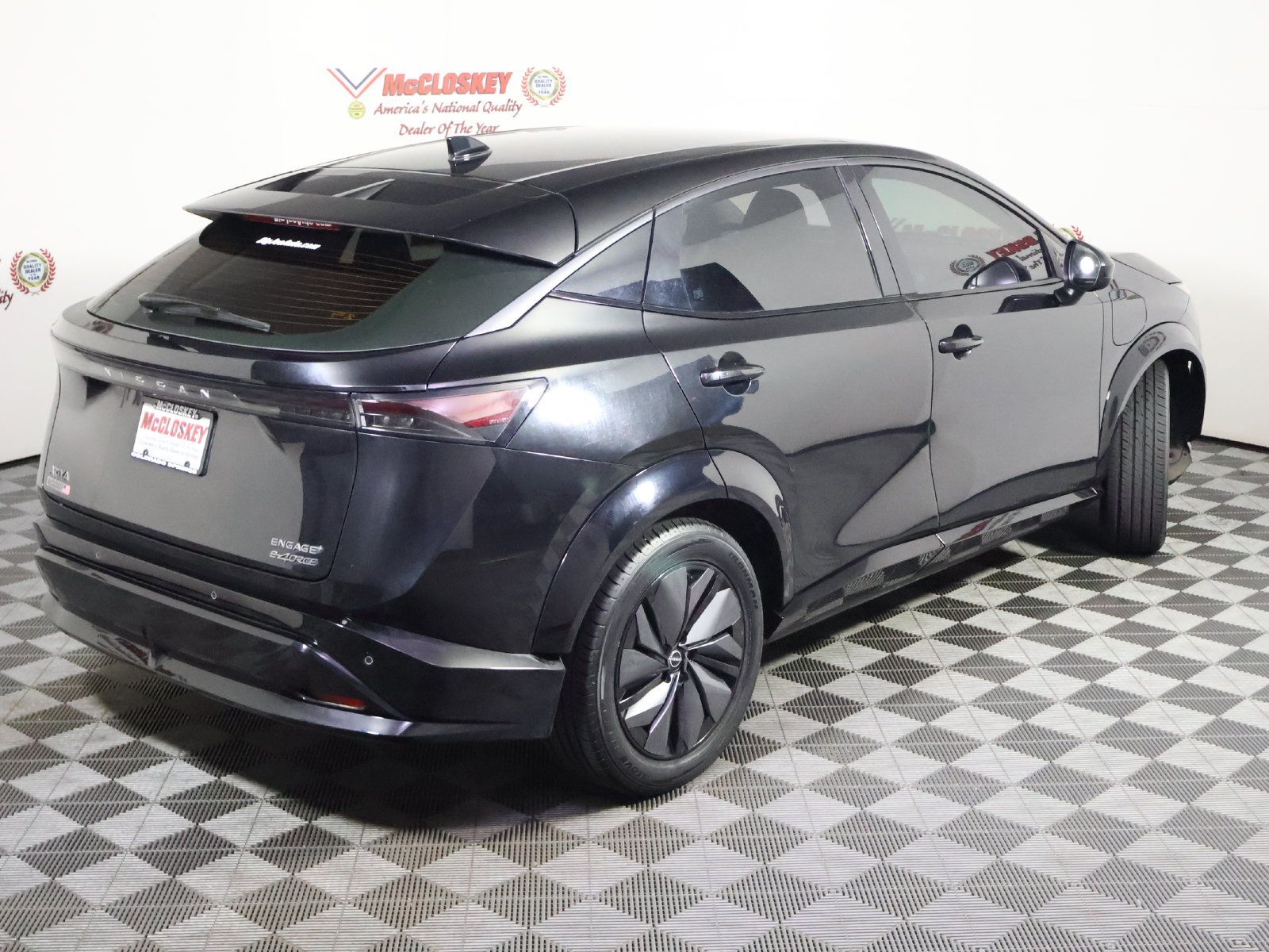 Used 2024 Nissan Ariya AWD image 4