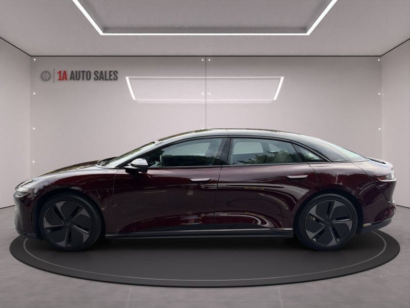 Used 2024 Lucid Air Touring AWD/4WD image 2