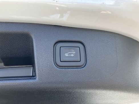 New 2026 Chevrolet Blazer EV LT image 24