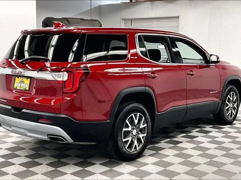 Used 2023 GMC Acadia SLE FWD image 12