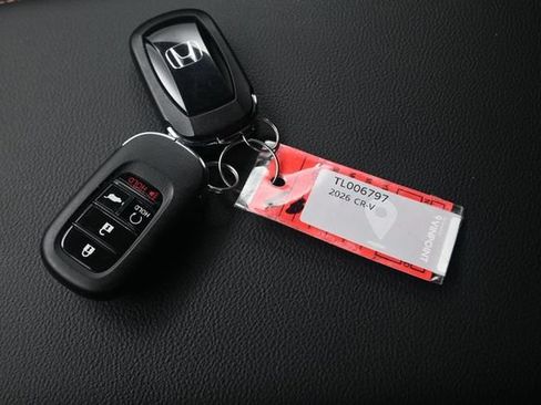 Used 2026 Honda CR-V Sport image 9
