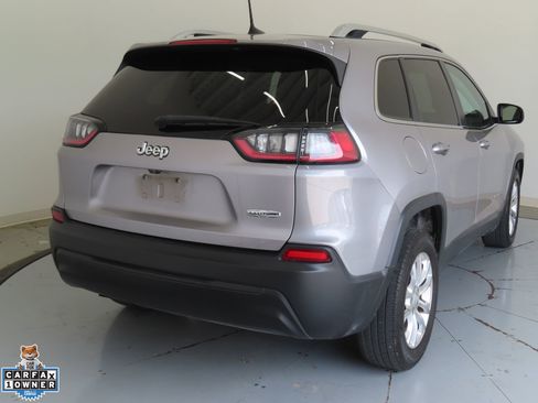 Used 2019 Jeep Cherokee Latitude w/ Popular Appearance Group FWD image 3