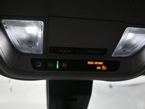Used 2024 Chevrolet Equinox LT AWD/4WD image 35