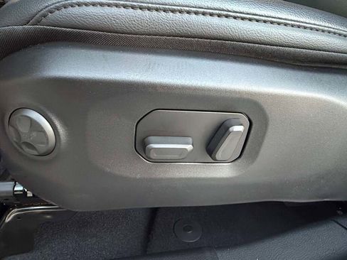 New 2026 Jeep Gladiator Sport image 36