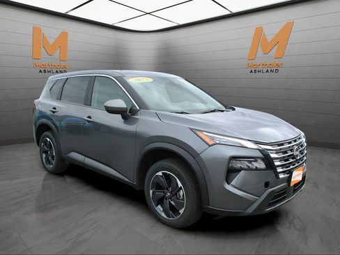 Used 2025 Nissan Rogue SV AWD/4WD image 5