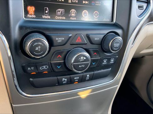 Used 2015 Jeep Grand Cherokee Limited AWD/4WD image 33