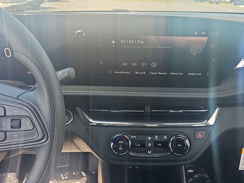 New 2026 Buick Envista Preferred FWD image 17