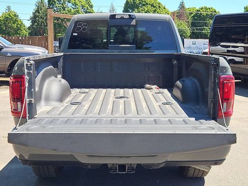 New 2026 RAM 2500 Laramie AWD/4WD image 10