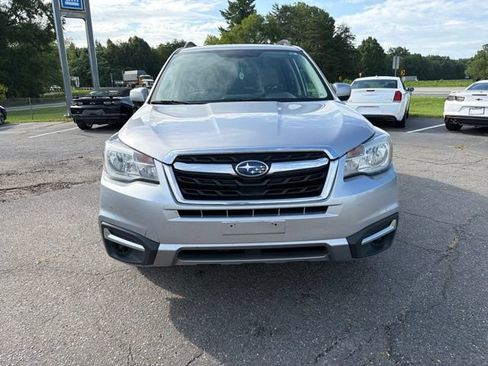 Used 2018 Subaru Forester 2.5i Premium w/ All-Weather Package AWD/4WD image 2