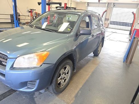 Used 2012 Toyota RAV4 4WD V6 w/ Tow Prep Pkg image 2