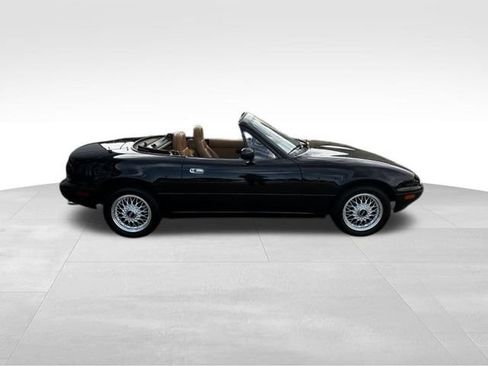 Used 1992 MAZDA MX-5 Miata RWD image 6