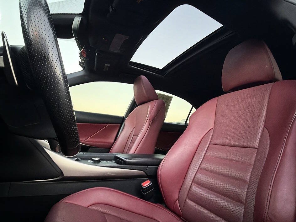 Used 2020 Lexus IS 350 F Sport w/ F Sport Package RWD image 5