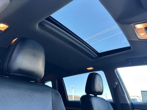 Used 2019 Toyota Highlander XLE image 21