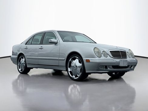 Used 2000 Mercedes-Benz E 430 4MATIC Sedan image 1