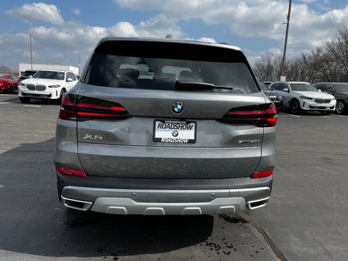 New 2026 BMW X5 sDrive40i w/ Premium Package image 6