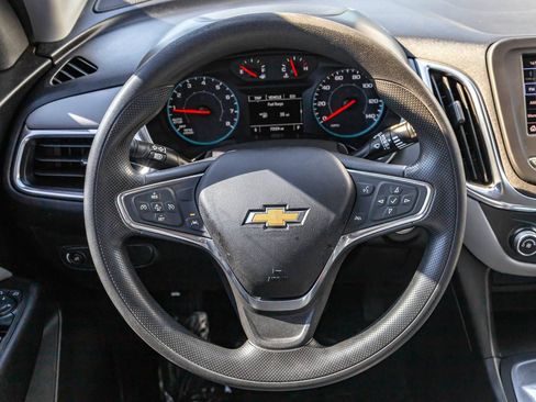 Used 2020 Chevrolet Equinox LS FWD image 12