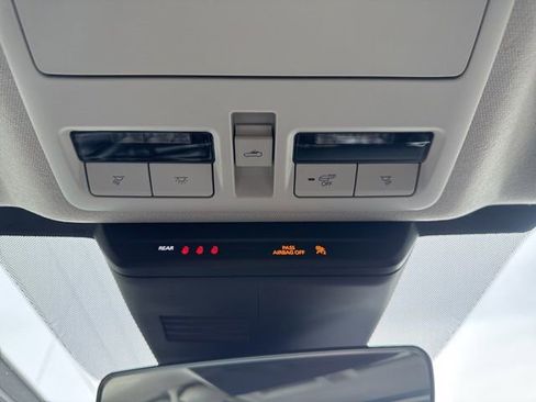 Used 2023 MAZDA CX-30 AWD 2.5 S w/ Premium Package image 17