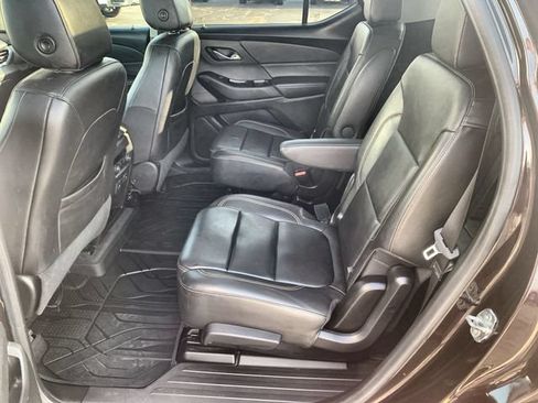 Certified 2020 Chevrolet Traverse LT w/ LT Premium Package AWD/4WD image 26