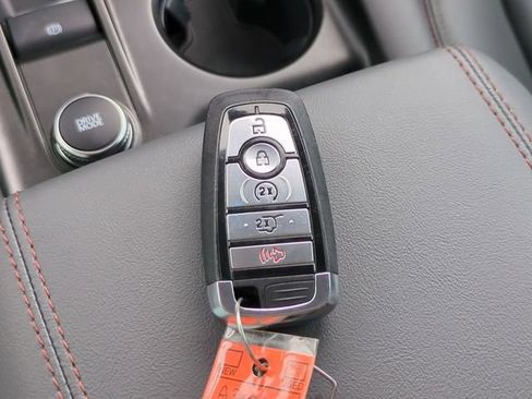 Certified 2025 Ford Explorer Active w/ Active Comfort Package RWD image 33