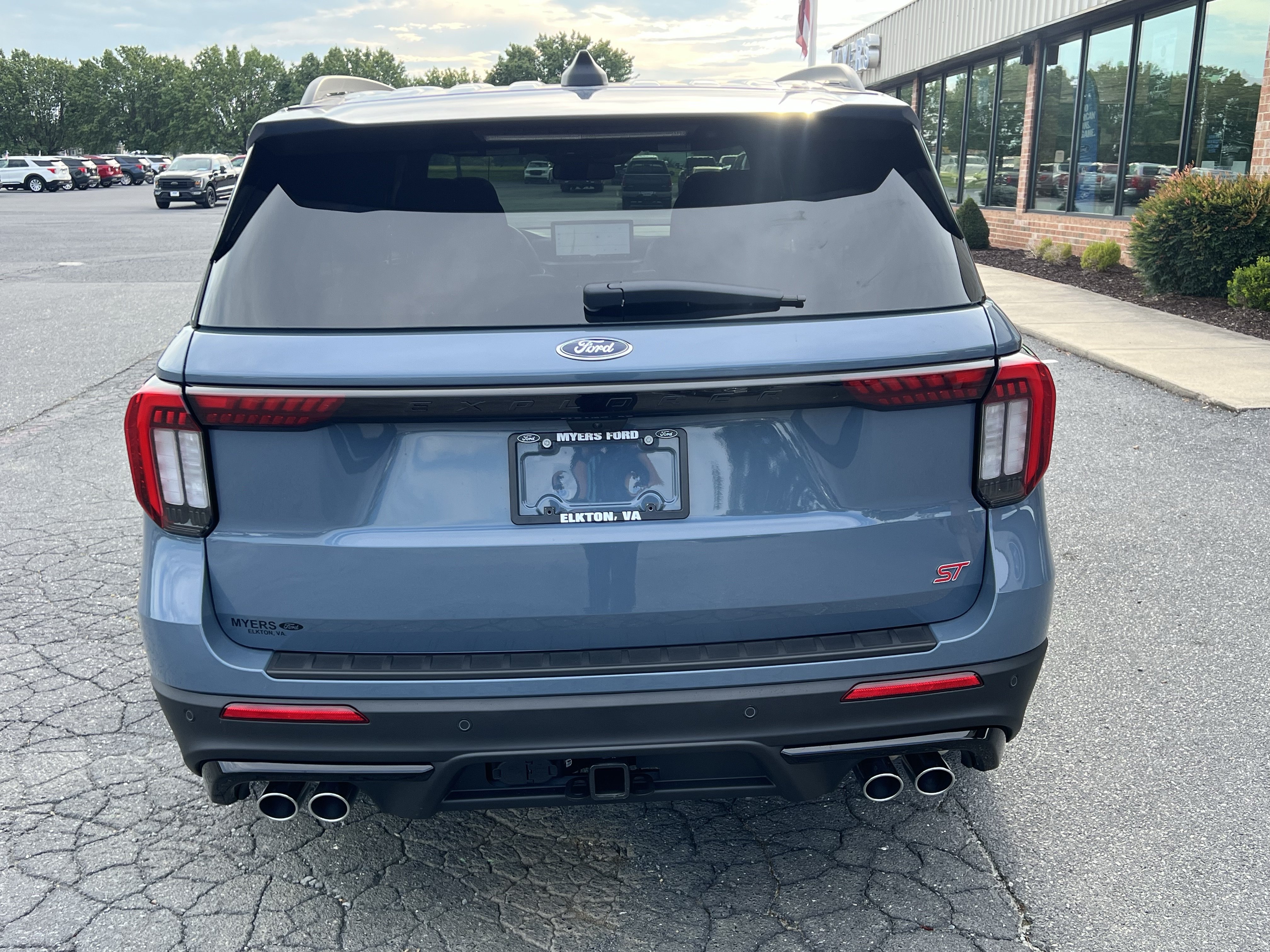 New 2026 Ford Explorer ST w/ Sun And Sound Package AWD/4WD image 7